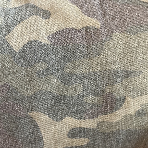 American Eagle | Camo Super Stretch Jeggings Size 4 - Picture 6 of 6